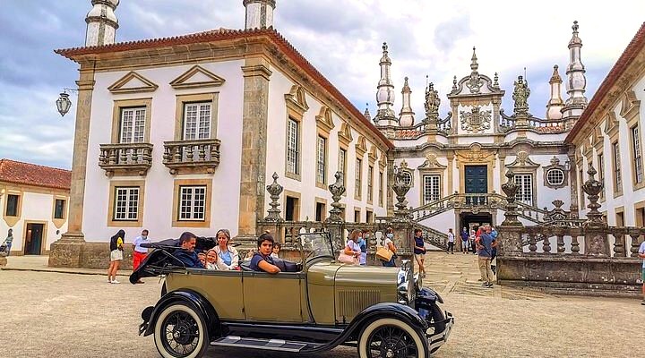 CASA DE MATEUS TROTAMUNDOS EN RUTA