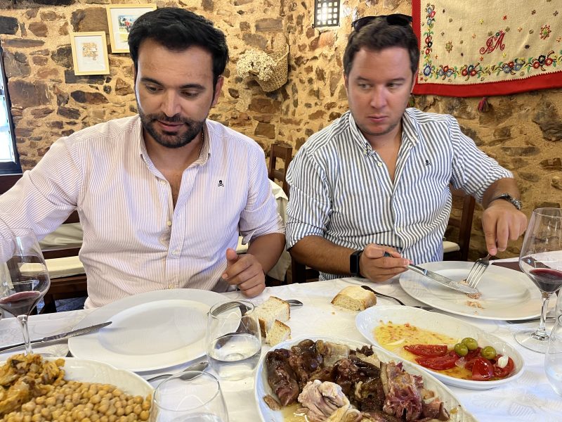 Trotamundos en Ruta - Castrillo de los Polvazares - Cocido Maragato 